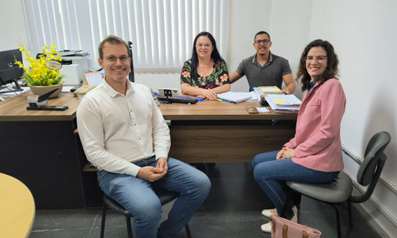 OSB/BARREIRAS SE REÚNE COM CONTROLADORIA GERAL DO MUNICÍPIO
