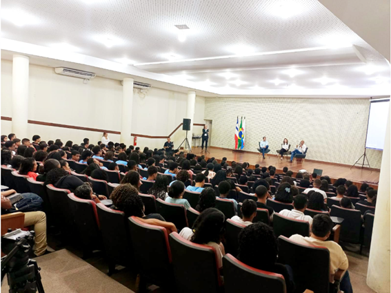 OSB REALIZA DEBATES COM ALUNOS DA 9ª SÉRIE DO ENSINO FUNDAMENTAL